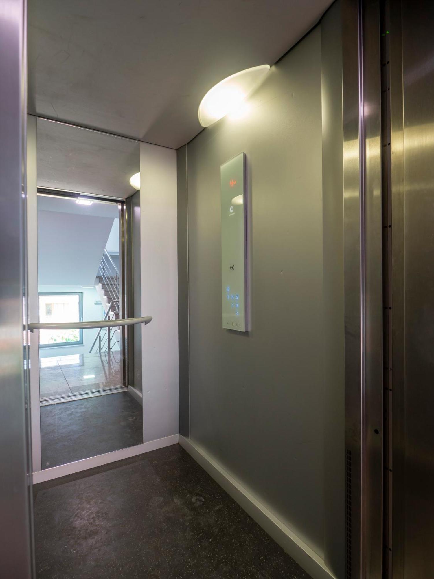 Vertigo2 Huge Apartment 2 Bedrooms Balcony Parking Софія Екстер'єр фото