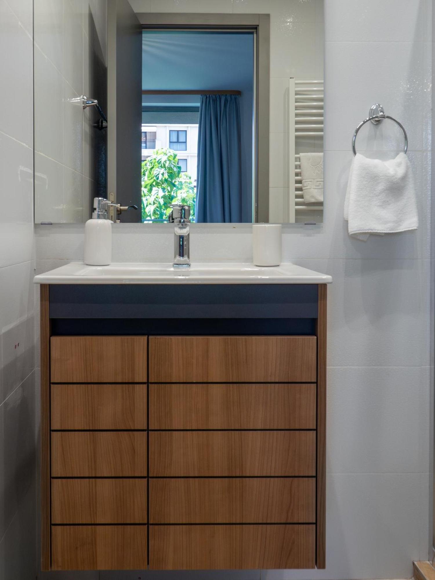 Vertigo2 Huge Apartment 2 Bedrooms Balcony Parking Софія Екстер'єр фото