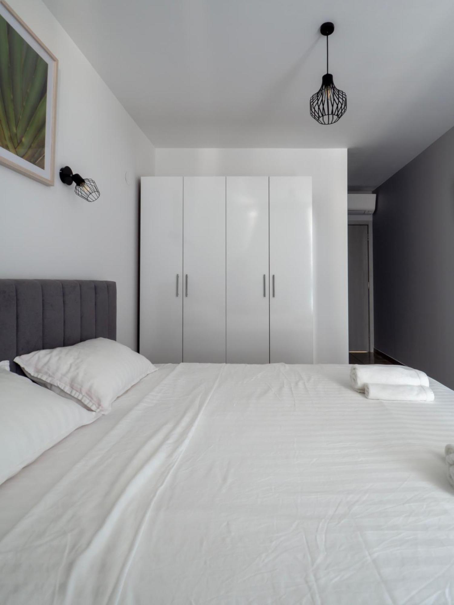 Vertigo2 Huge Apartment 2 Bedrooms Balcony Parking Софія Екстер'єр фото